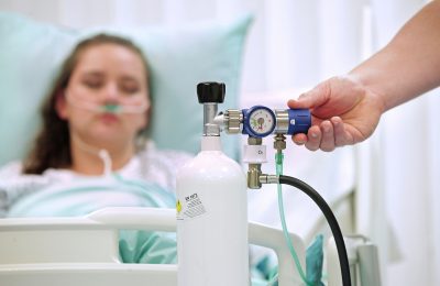 Власти региона контролируют поставки кислорода в больницы