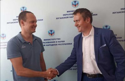 Новосибирцы помогут купить учебники для школьников Донбасса