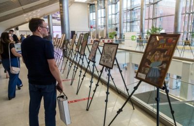 Миллион рублей для жителей Донбасса собрали на аукционе в Новосибирске