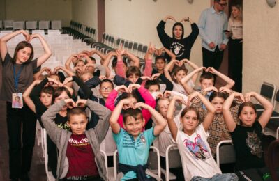 Для детей, прибывших из ЛНР, Молодёжная избирательная комиссия Новосибирской области провела урок «Выбираю будущее»