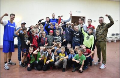 Новосибирские спортсмены провели зарядку для детей из ЛНР и Новосибирской области