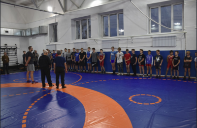 Юные борцы из ЛНР приехали на мастер-классы в Новосибирскую область