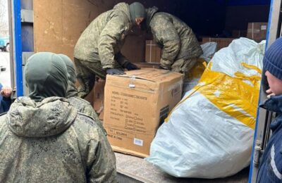 10 тонн гуманитарного груза в зону спецоперации отправили новосибирские бойцы спецназа