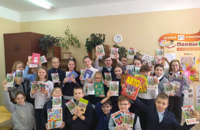 Более 150 тысяч книг собрано для детей из новых регионов за два месяца добровольческой акции «Дети – детям»