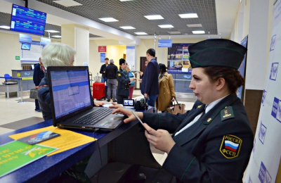 Путешествуйте без долгов. Успей перед отпуском проверить запрет на выезд из страны