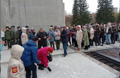 В Новосибирске присоединились к акции День белых журавлей