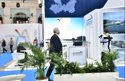 Андрей Травников обозначил амбициозные задачи по развитию новосибирского авиаузла на форуме «Транспорт России»