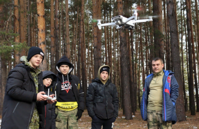 Спасать жизни на поле боя научились курсанты новосибирских ВПК
