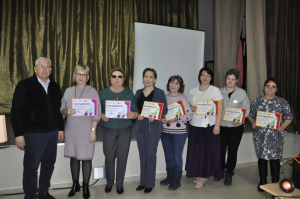 Алешины родители обычно возвращались. Алешины родители обычно возвращались. Люблю вас родители картинки. Мальчик алеша. Текст для техники чтения 4 класс 4 четверть.