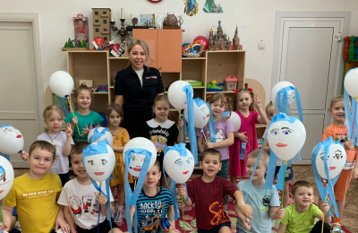 В Сузунском районе сотрудники Госавтоинспекции провели творческое занятие для воспитанников детского сада