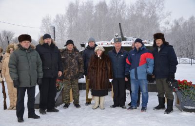 Дань уважения Героям