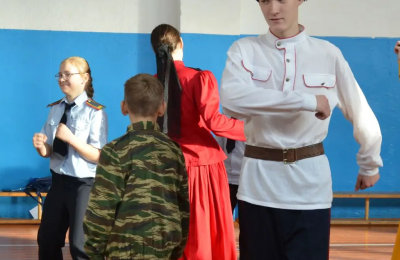 Корни и молодежь: юнармейцы Омска представили забытые казачьи игры