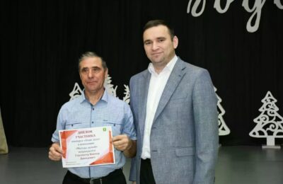 Старость дома не застанет —он в дороге,он в пути