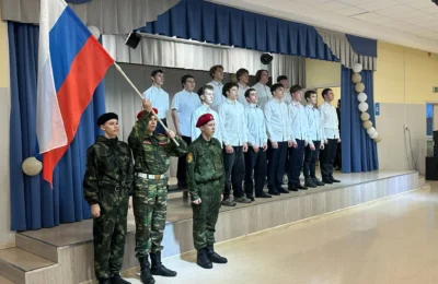 Под звуки песен о Родине