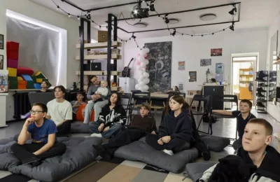 В 4 раза больше подростков стали посещать открытое пространство «Бюро» в Сузуне