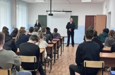 Врио начальника Госавтоинспекции провел встречу в колледже