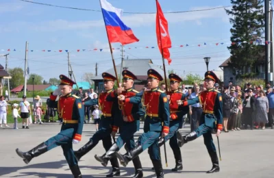 Равнение — на знамя!